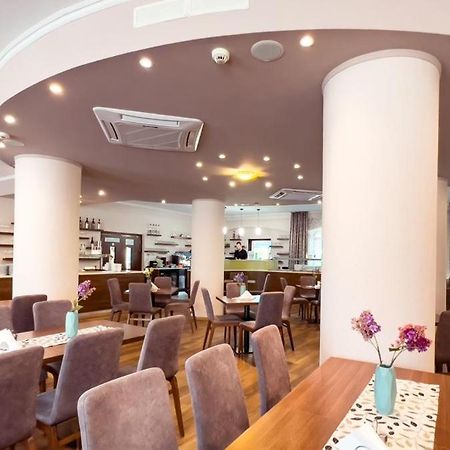 Wellness Hotel Thermal สตูโรโว ภายนอก รูปภาพ