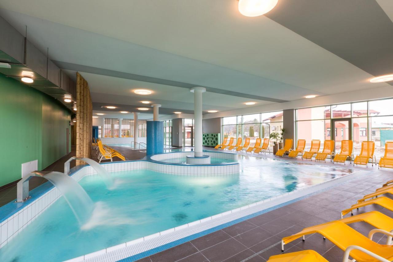 Wellness Hotel Thermal สตูโรโว ภายนอก รูปภาพ